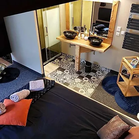 Au Detour De Aparthotel 3*